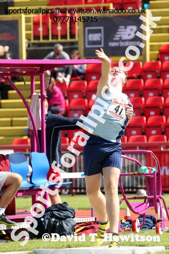 Inter boys shot putt, English Schools Track and Field. Photo: David T. Hewitson/Sports for All Pics